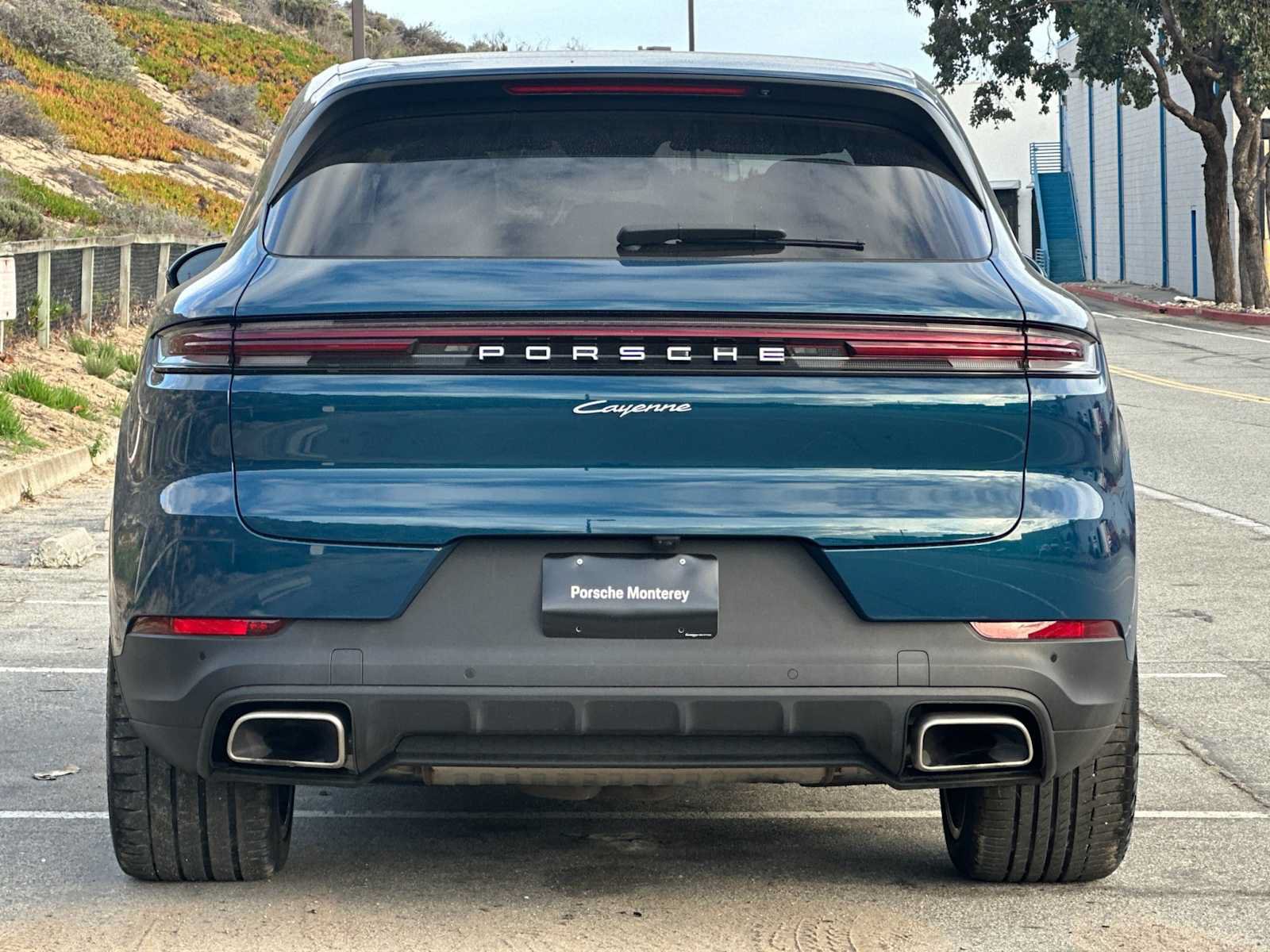 Certified 2025 Porsche Cayenne E-Hybrid AWD/4WD image 8