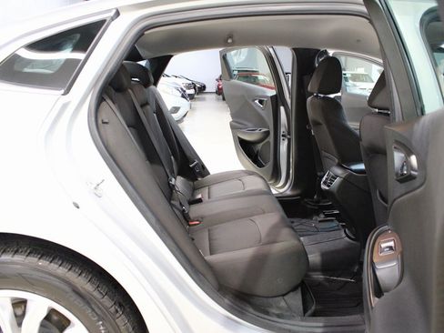 Used 2019 Chevrolet Malibu LT image 16