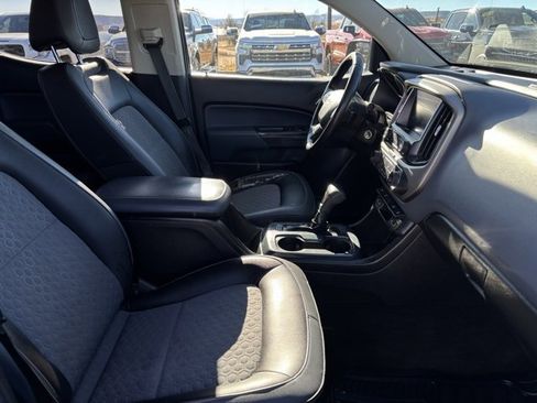 Used 2017 Chevrolet Colorado Z71 image 24
