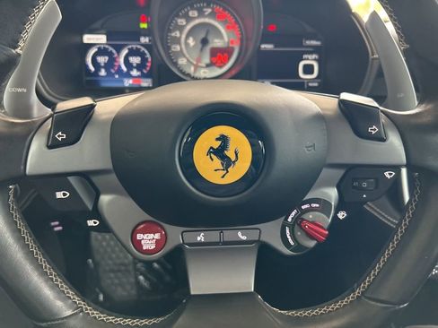 Used 2019 Ferrari Portofino Base image 62