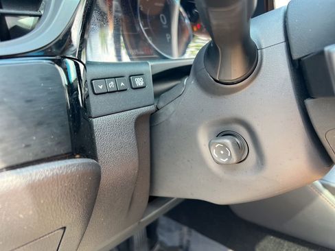 Used 2023 Lexus ES 350 w/ Premium Package FWD image 30