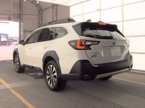 Used 2025 Subaru Outback Limited AWD/4WD image 8
