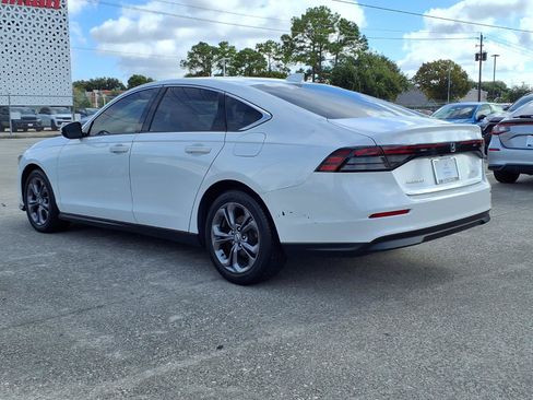 Used 2023 Honda Accord EX image 3