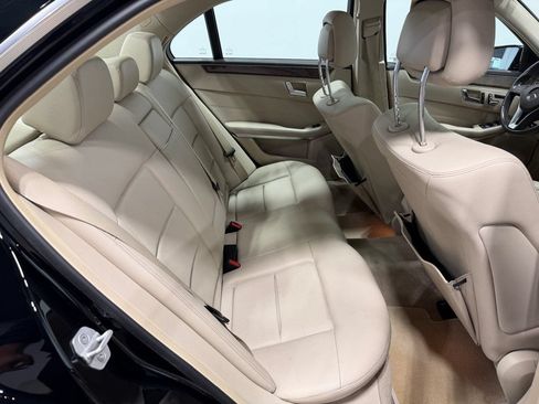 Used 2014 Mercedes-Benz E 350 4MATIC Sedan image 36