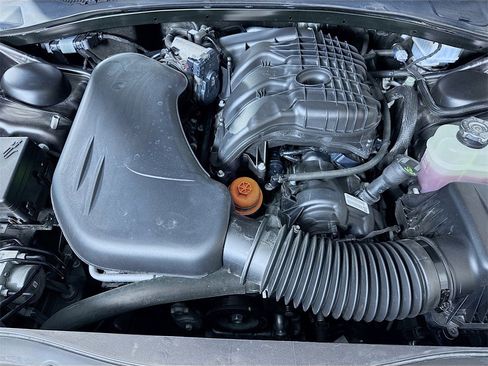 Used 2023 Chrysler 300 S image 35