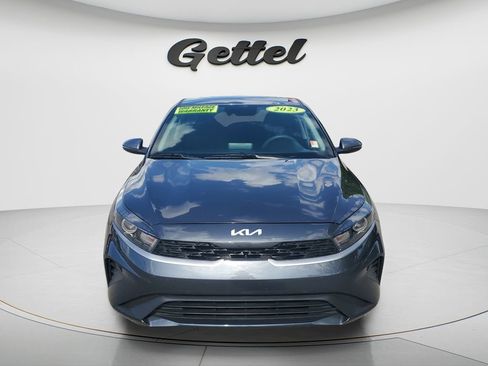 Used 2023 Kia Forte LXS w/ LXS Technology Package FWD image 2