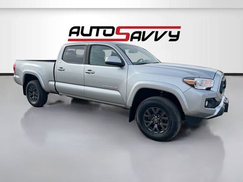Used 2022 Toyota Tacoma SR5 AWD/4WD image 1