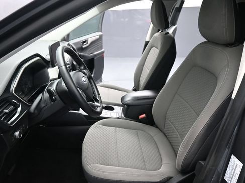 Certified 2022 Ford Escape SE w/ Convenience Package FWD image 10