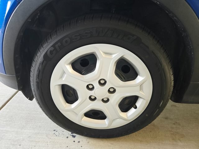Used 2017 Ford Escape S FWD image 17
