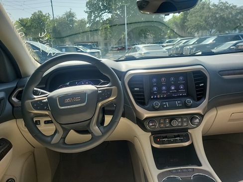 Used 2023 GMC Acadia Denali w/ Denali Ultimate Package FWD image 20