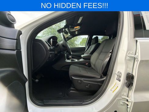 Used 2021 Jeep Grand Cherokee Laredo RWD image 14