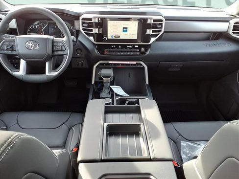 New 2026 Toyota Tundra SR5 image 10