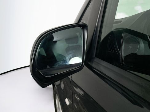 Used 2020 Mercedes-Benz Metris Passenger image 16