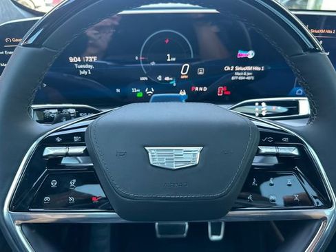 New 2026 Cadillac Vistiq Premium Luxury w/ LPO, Floor Liner Package image 22