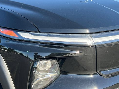 Used 2026 Chevrolet Silverado EV Trail Boss AWD/4WD image 44