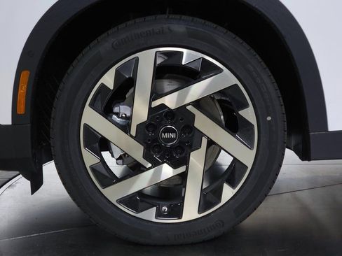 New 2025 MINI Cooper Countryman SE w/ Comfort Package Max image 9