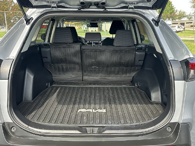Certified 2024 Toyota RAV4 LE AWD/4WD image 14