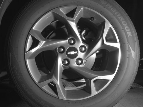 Used 2025 Chevrolet Trax LT w/ LT Convenience Package FWD image 11