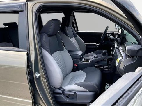 Used 2025 Toyota Tacoma TRD Sport RWD image 19