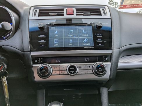 Used 2017 Subaru Outback 2.5i Premium image 19