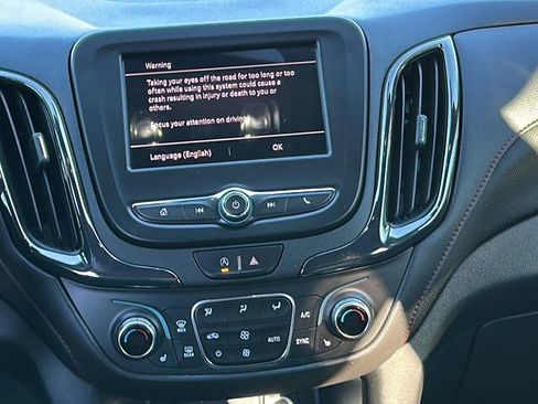 Used 2022 Chevrolet Equinox RS image 16