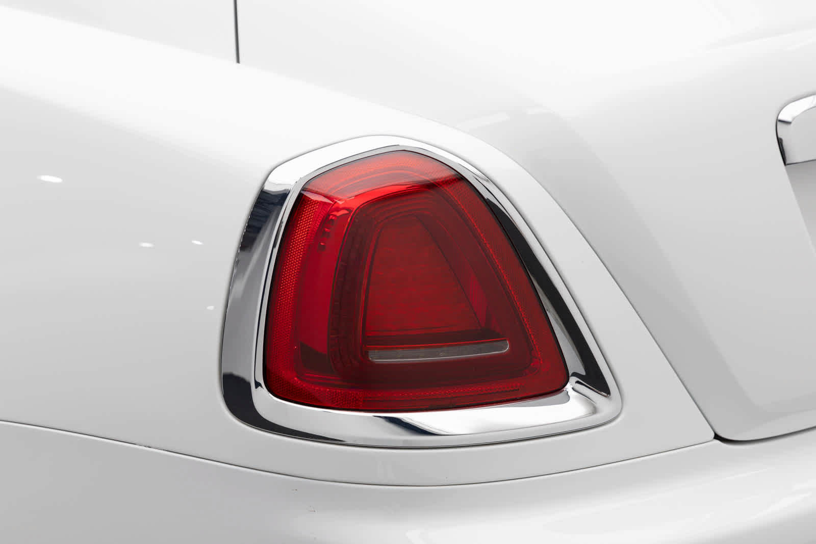 Certified 2018 Rolls-Royce Wraith RWD image 58