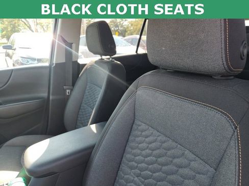 Used 2018 Chevrolet Equinox LT w/ Sun & Infotainment Package image 2