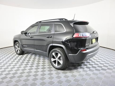 Used 2022 Jeep Cherokee Limited image 4