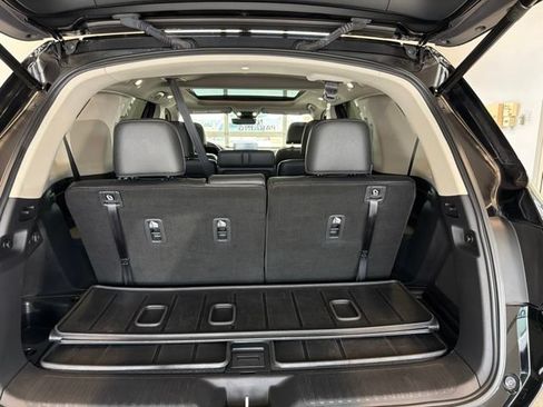 Used 2023 Honda Pilot Touring image 19