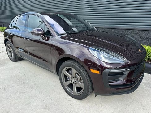 Certified 2026 Porsche Macan AWD/4WD image 11