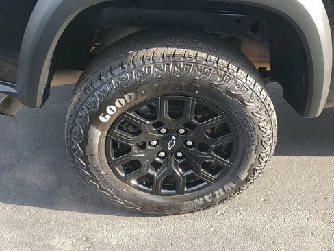 Certified 2023 Chevrolet Colorado Trail Boss w/ Advanced Trailering Package AWD/4WD image 5