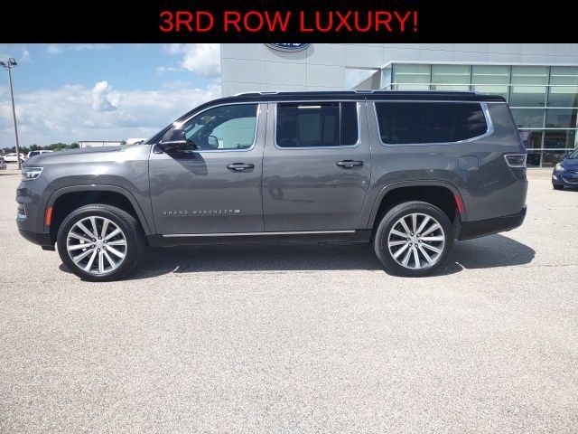 Used 2023 Jeep Grand Wagoneer L Series II AWD/4WD image 2