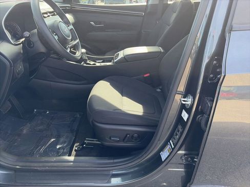 Certified 2023 Hyundai Tucson SEL w/ Winter Package AWD/4WD image 10