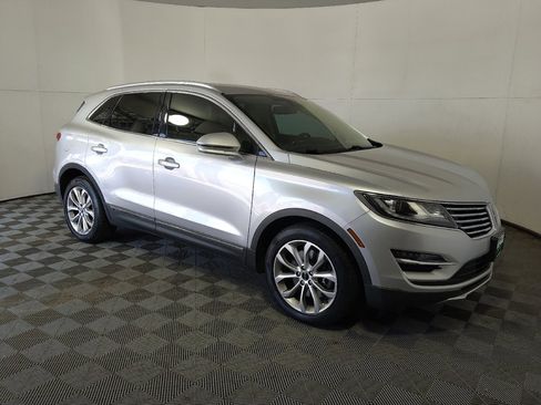Used 2016 Lincoln MKC Select w/ Select Plus Package AWD/4WD image 11