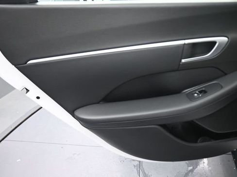 Used 2025 Hyundai Sonata SEL FWD image 18