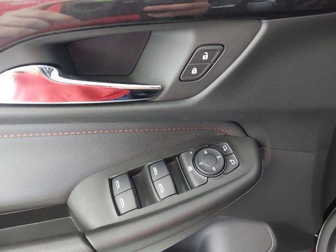 New 2026 Chevrolet TrailBlazer RS w/ Driver Confidence Package image 25