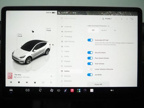 Used 2023 Tesla Model Y Long Range AWD/4WD image 32