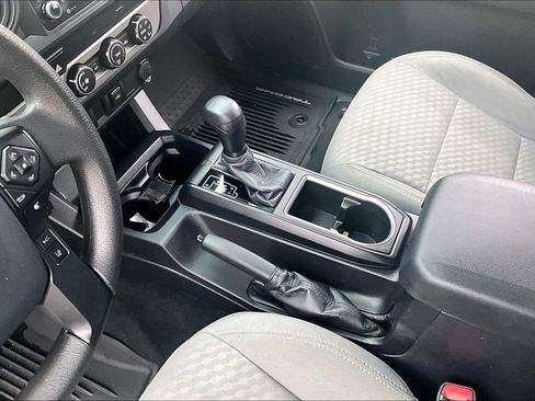 Used 2020 Toyota Tacoma SR image 19