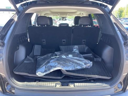 Used 2021 Ford Escape Titanium w/ Titanium Elite Package AWD/4WD image 18