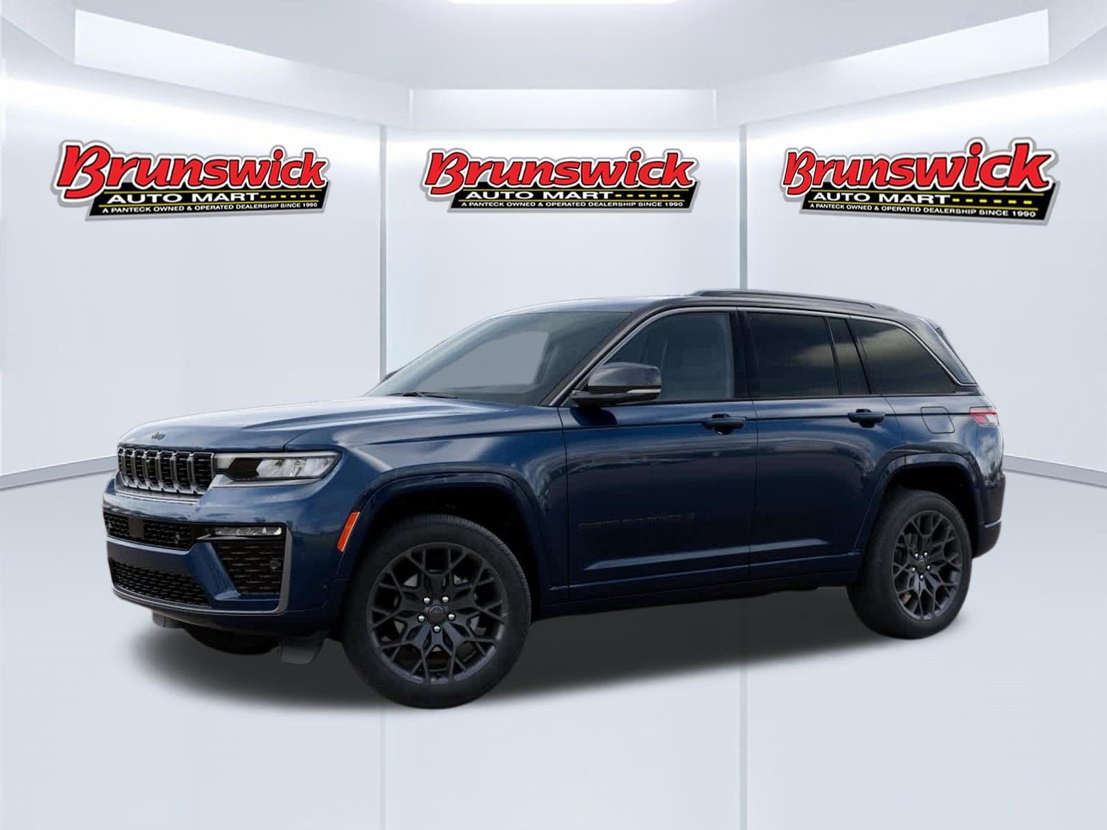 New 2027 Jeep Grand Cherokee Summit AWD/4WD image 2