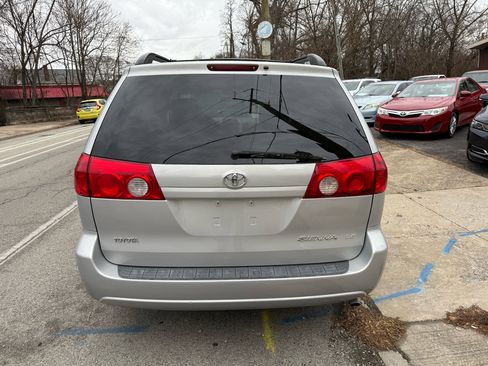 Used 2008 Toyota Sienna LE image 4