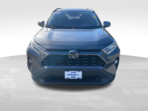 Used 2021 Toyota RAV4 XLE w/ XLE Grade Weather Package image 8