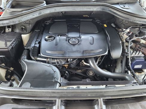 Used 2015 Mercedes-Benz ML 350 4MATIC image 36