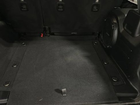 Used 2018 Jeep Wrangler Unlimited Sahara AWD/4WD image 23