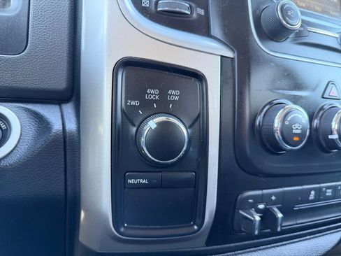 Used 2017 RAM 2500 SLT AWD/4WD image 11