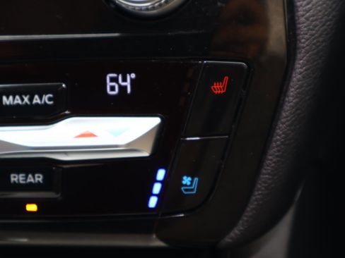 Used 2021 Ford Explorer Limited w/ Equipment Group 301A image 33