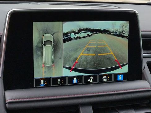 Used 2022 Chevrolet Tahoe RST w/ Luxury Package image 23