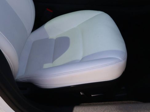 Used 2023 Tesla Model 3 Standard Range RWD image 17