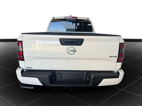 New 2025 Nissan Frontier SV AWD/4WD image 4