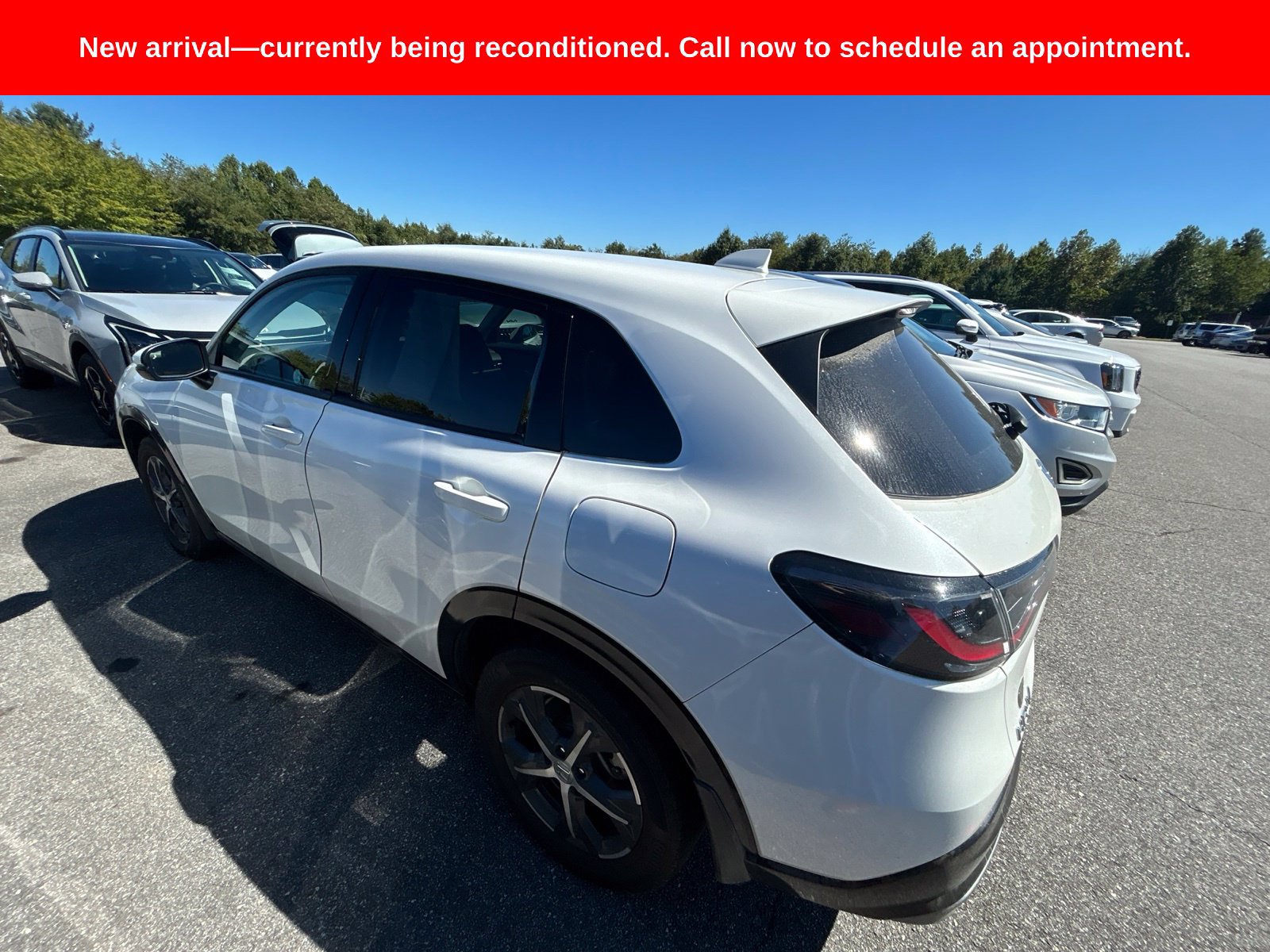 Used 2023 Honda HR-V EX-L image 9